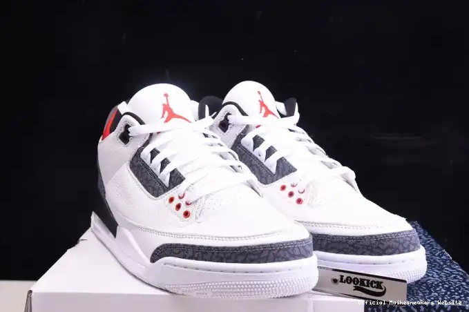 Official Maikesneakers 